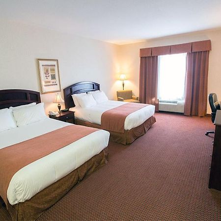 Pomeroy Inn & Suites Fort St. John Bagian luar foto